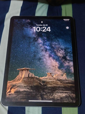 iPad Air Gen 4 64 Gb with Apple Pencil and Keyboard Case