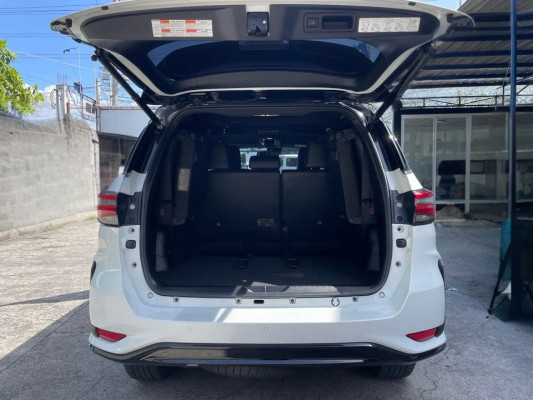 2023 Toyota fortuner