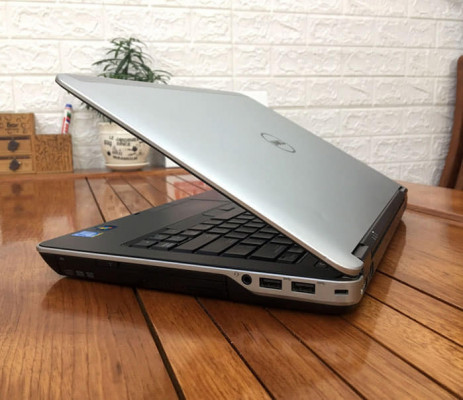 DELL LATITUDE