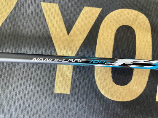 Yonex NanoFlare 700