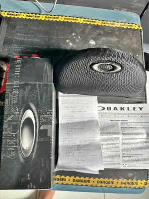 Original Oakley Holbrook Metal Prizm with case