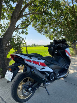 2022 Yamaha tmax560