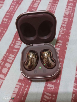 SAMSUNG GALAXY BUDS LIVE