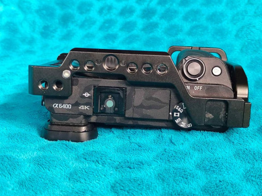 A6400 With Skin, Box And Sony Philippines Warranty