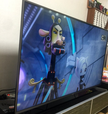 65 Inches TV 4K UHD LED Korean brand USED