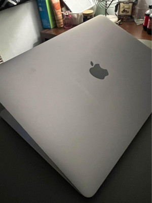 MAC BOOK AIR 2020 i3