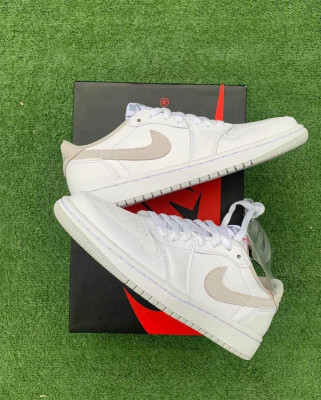 Air Jordan 1 Low Neutral Grey