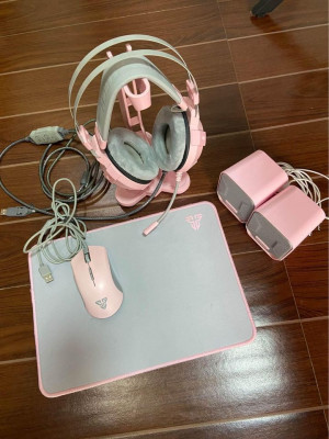 Pink Headset, Mouse & Speaker