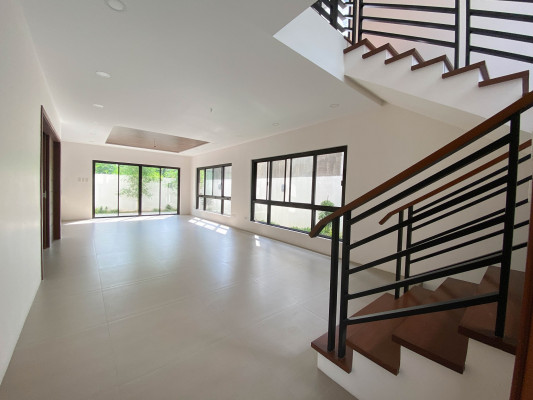 ⁣Upscale Modern Turnkey House for Sale in Quezon City⠀