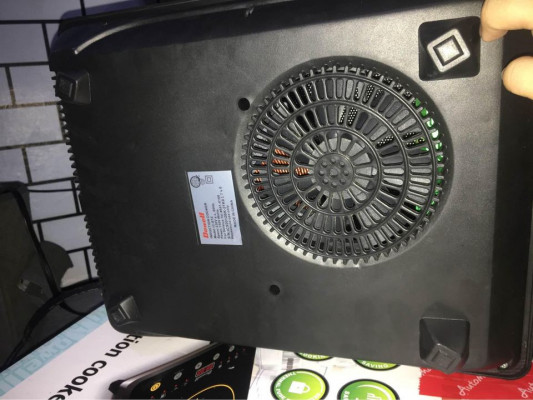 Dowell Induction cooker