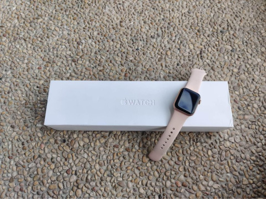 Apple Watch Series 5 40mm (Gold Aluminum Case Pink Sand Sport Band)