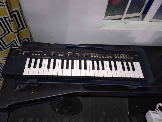 YAMAHA PORTASOUND PS400