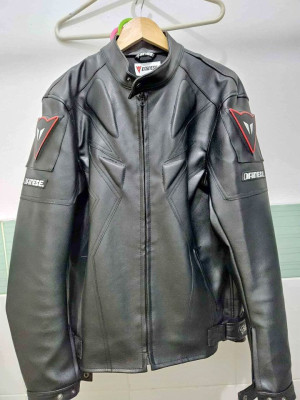 Leather jacket for motorcycle