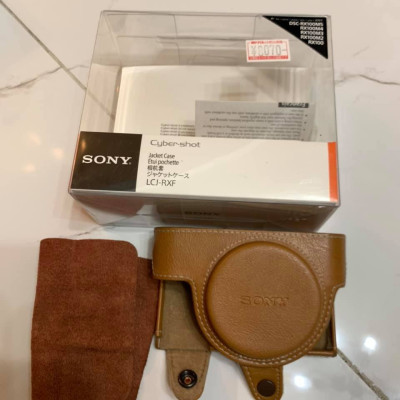 Sony Camera RX100 6 Premium Camera Package