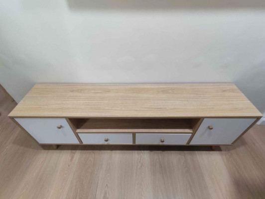 TV Cabinet 140cm (2nd hand)