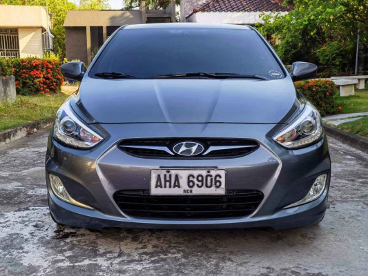 2015 Hyundai accent