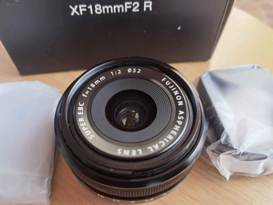 fujifilm fujinon 18mm f2 R pancake lens