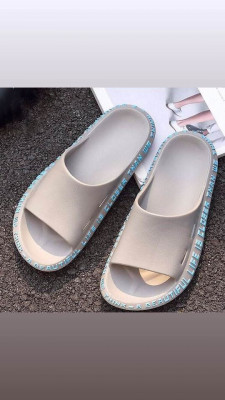 OUTDOOR SLIPPERS FOR MEN AND WOMEN