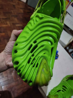 SALEHE BEMBURY CROCODILE CROCS