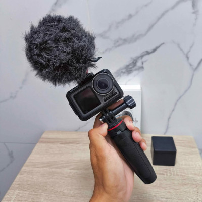 D J I Osmo Action Camera