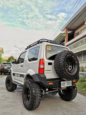 2017 Suzuki Jimny 4X4 AT JLX LOADED