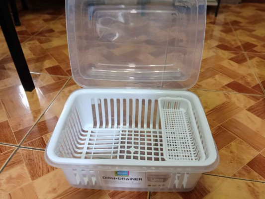 Dish drainer