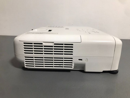 EPSON EB-S31 PROJECTOR