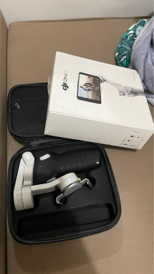 DJI OM4 SE Mobile Gimbal