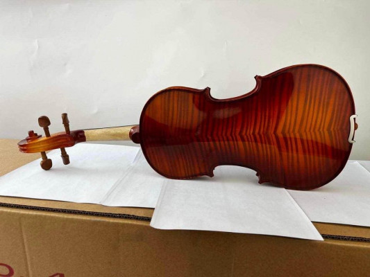 Stradivarius copy (4/4)