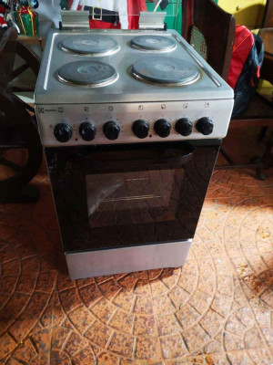 Electrolux Electric Stove with Electric Oven