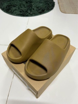 Yeezy Slide Ochre
