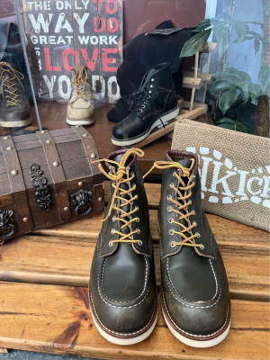 Red Wing 8180 8.5D katanga leather limited edition Rare Pair