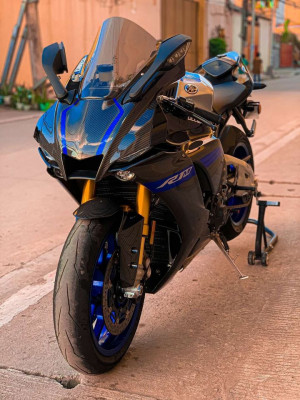 2021 Yamaha r1m