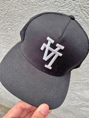 Reverse LA Monogram Prevail