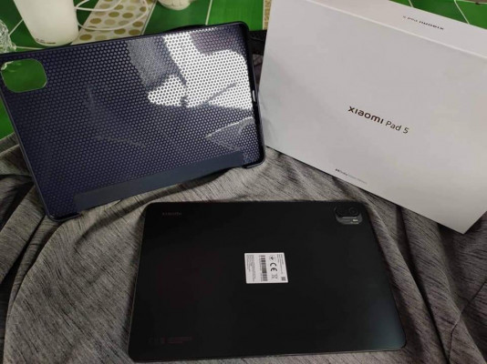 Xiaomi pad 5 w/ Freebies