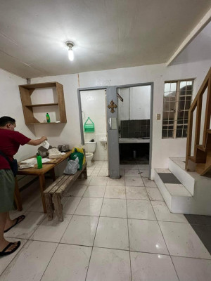 HOUSE & LOT FOR SALE