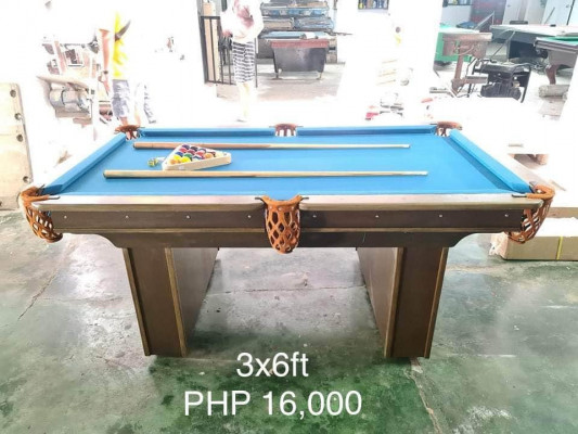 Brand new Billiard table with complete accessories