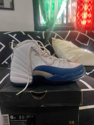 Air Jordan 12 Retro BG