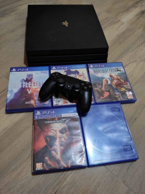 Ps4 pro 1 terabyte with 5 games for sale