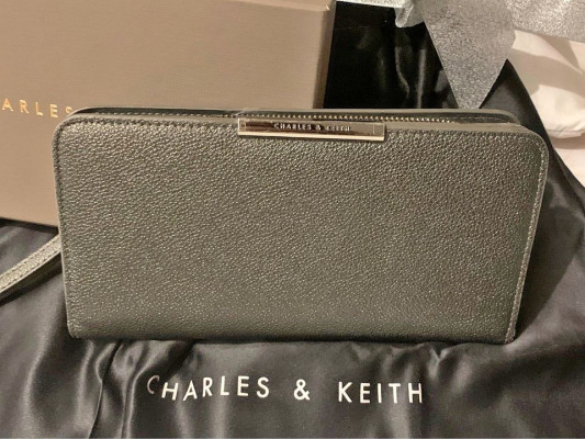 Charl€s & K€!th Zip Wallet