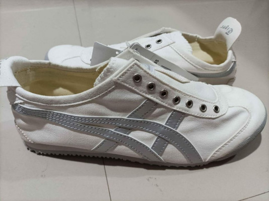 Onitsuka Brand New - Mall Pull Outs