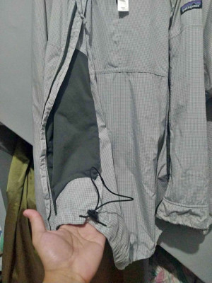 Patagonia windbreaker jacket