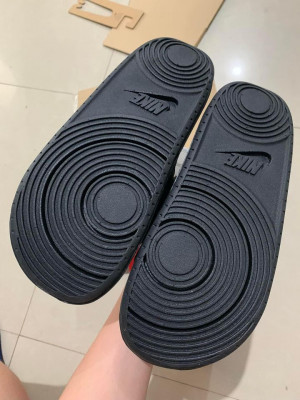 NIKE MENS OFFCOURT SLIDES