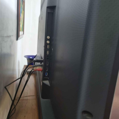 Devant 55-Inch Smart TV with Sound Bar