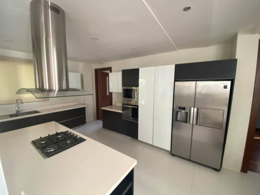 2 STOREY NORTHCREST HOUSE & LOT FOR SALE