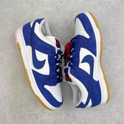 Nike SB Dunk Low