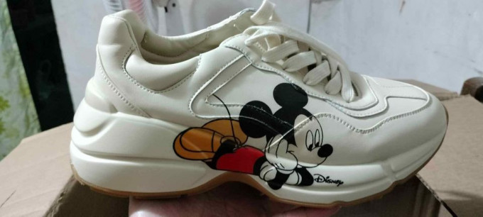 brand new Gucci rhyton mickey mouse shoes