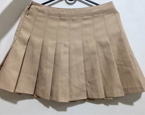 Forever 21 pleated skirt