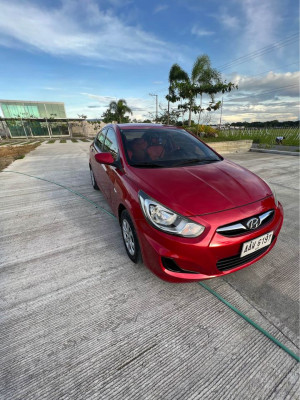 2014 Hyundai accent