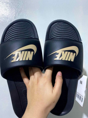 ORIGINAL SLIPPER from UAE💯